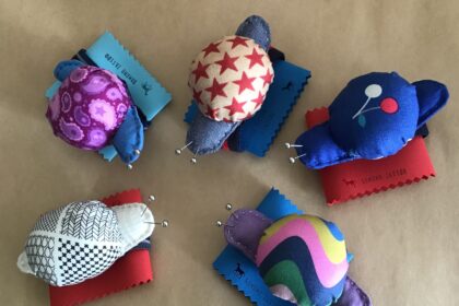 カタツムリピンクッション