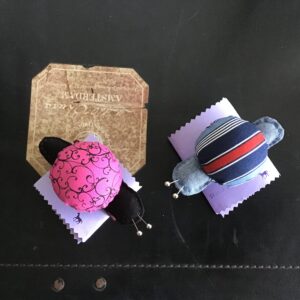 すもも雑草ピンクッション