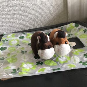 馬のぬいぐるみ